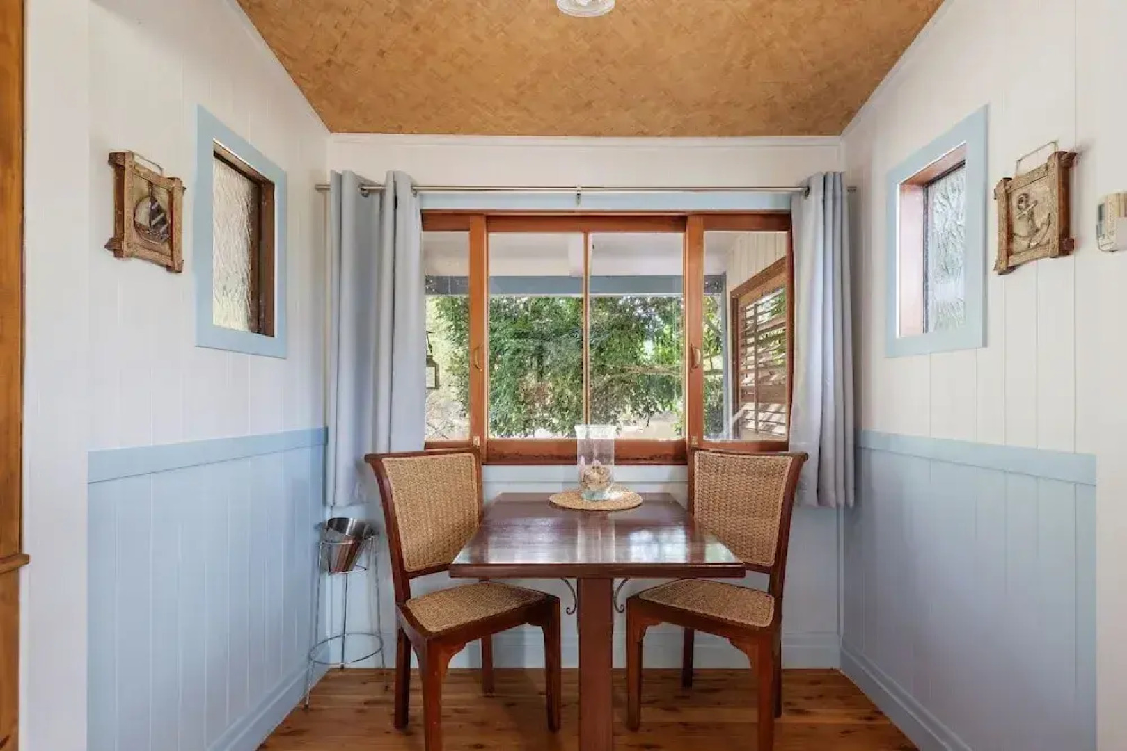 Barney Creek Vineyard Cottages