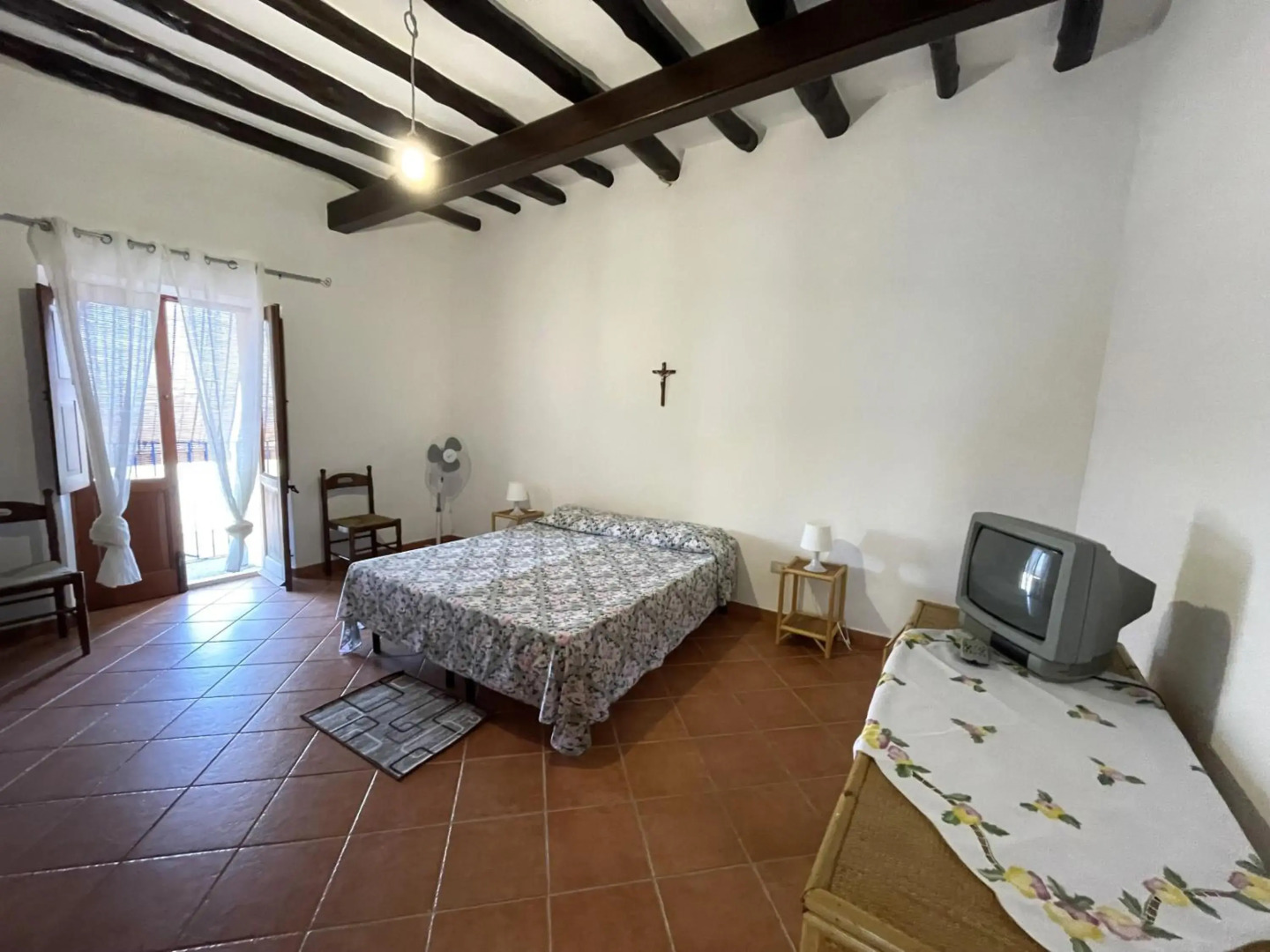 Casa Vittoria - panoramica in centro a Leni, Isola di Salina