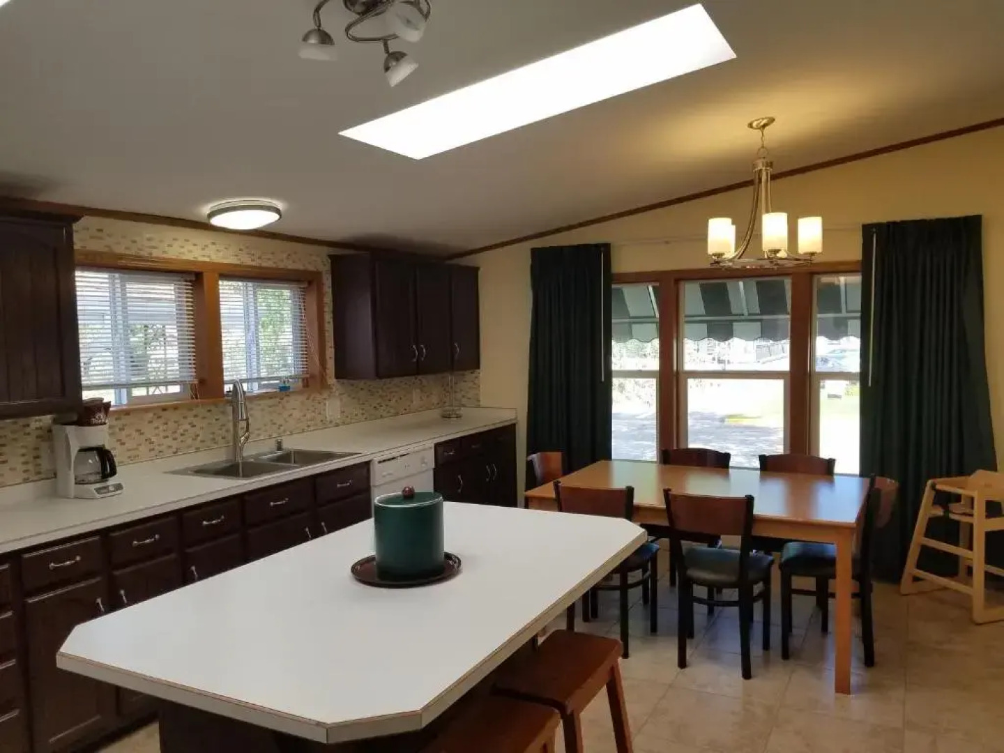 Black Hawk Motel and Suites