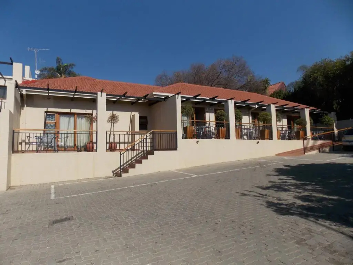 Cornerhouse on Conan Guest House