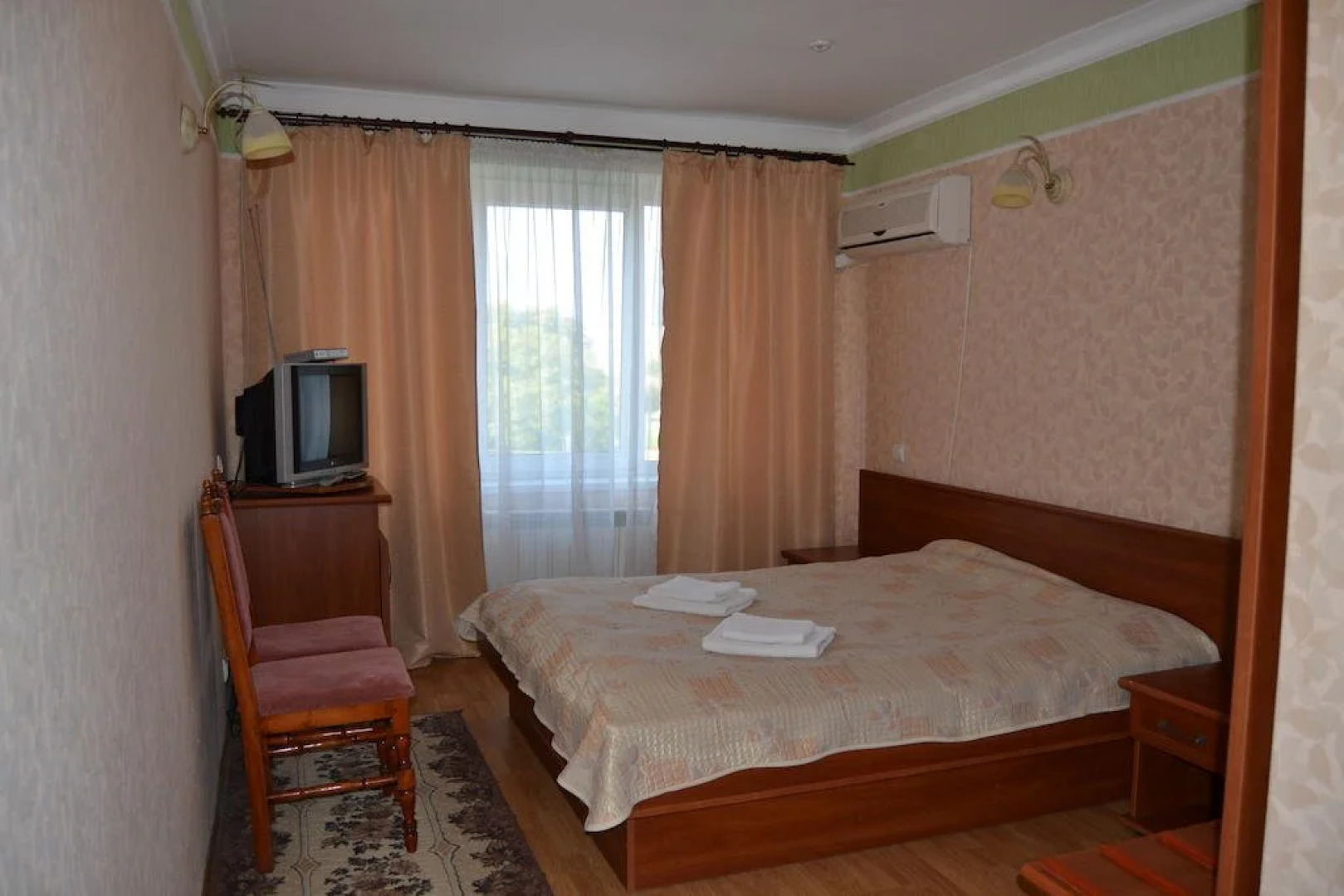 Отель Иршава