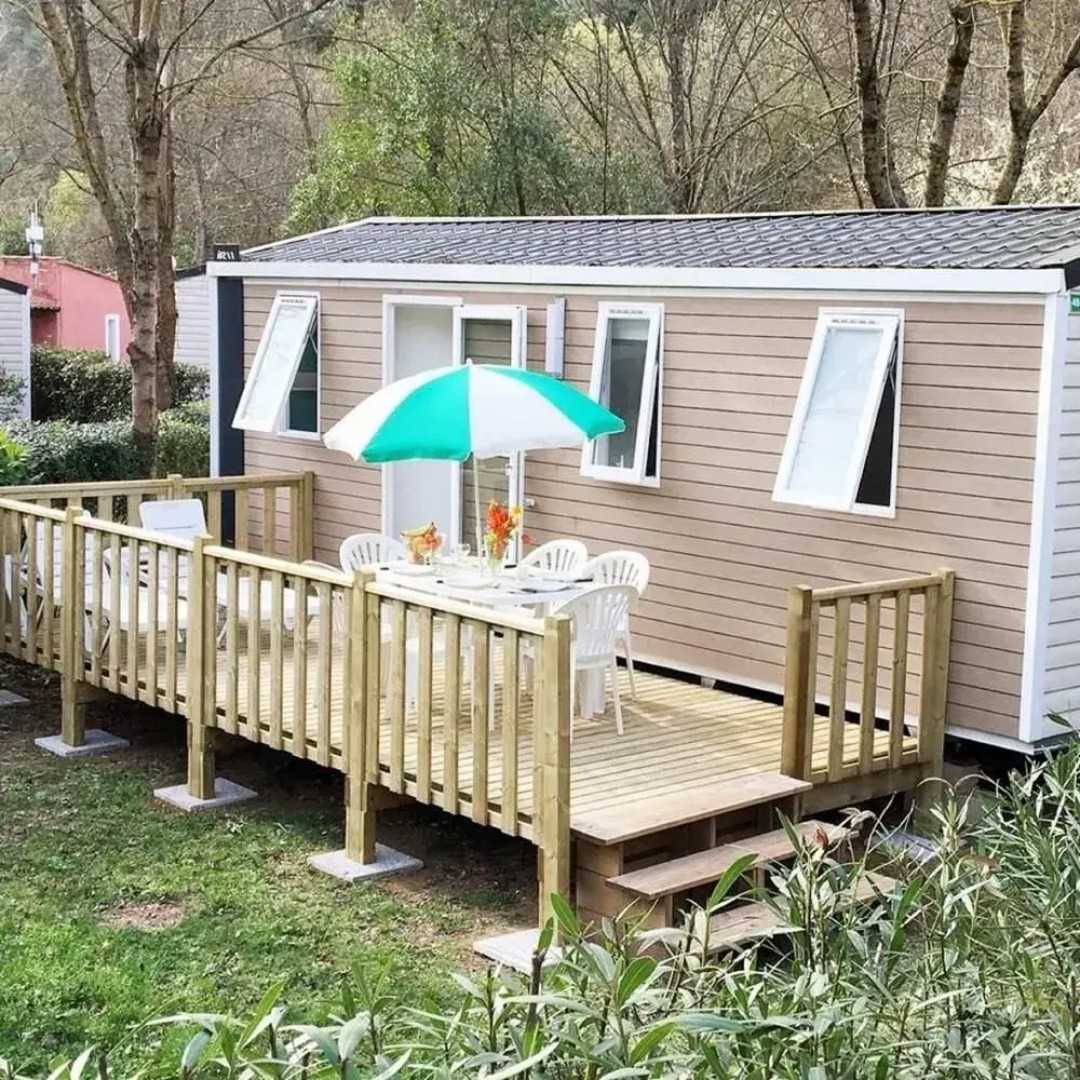 Camping les Tomasses