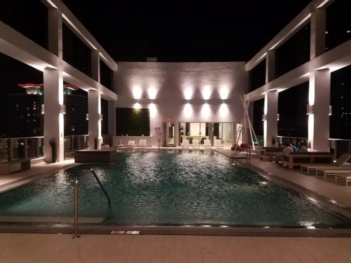 Downtown Miami Deluxe Apartment