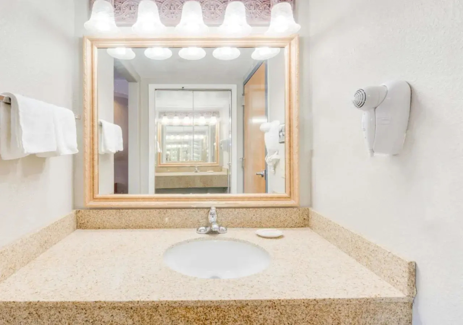 Knights Inn Van Horn