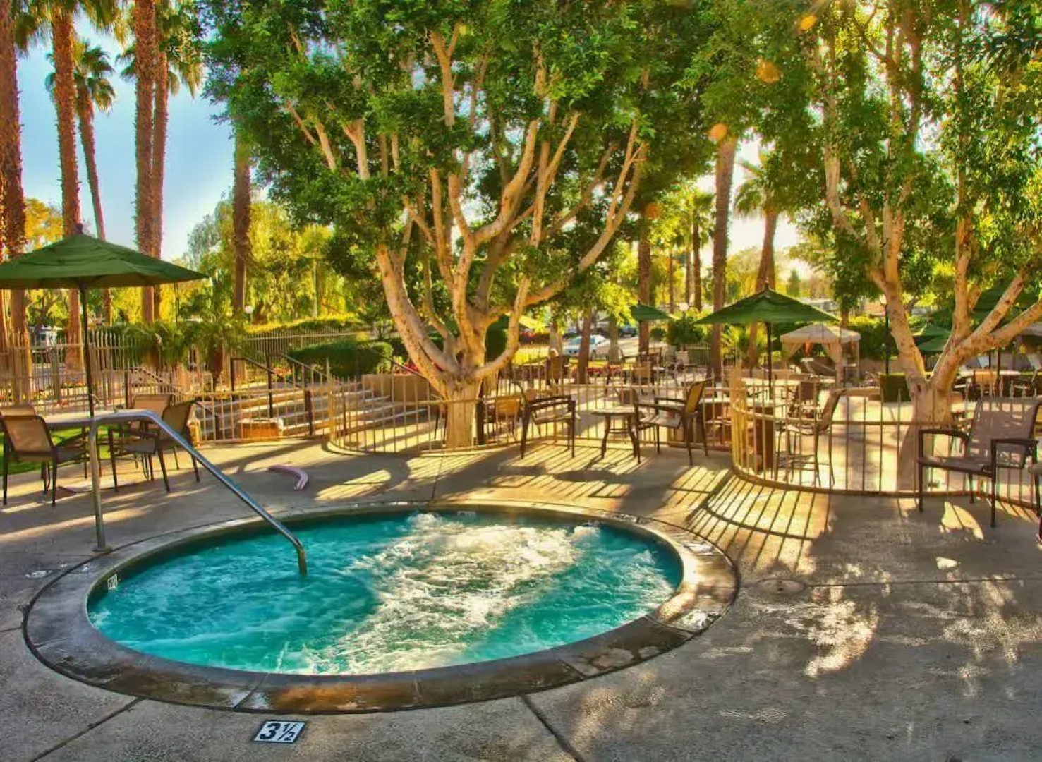 Emerald Desert RV Resort