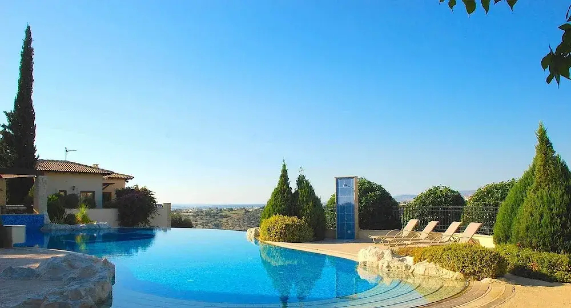 Charming 3 bedroom villa 'EZ02' with beautiful views, communal pool and resort facilities, Zephyros Village on Aphrodite Hills Resort