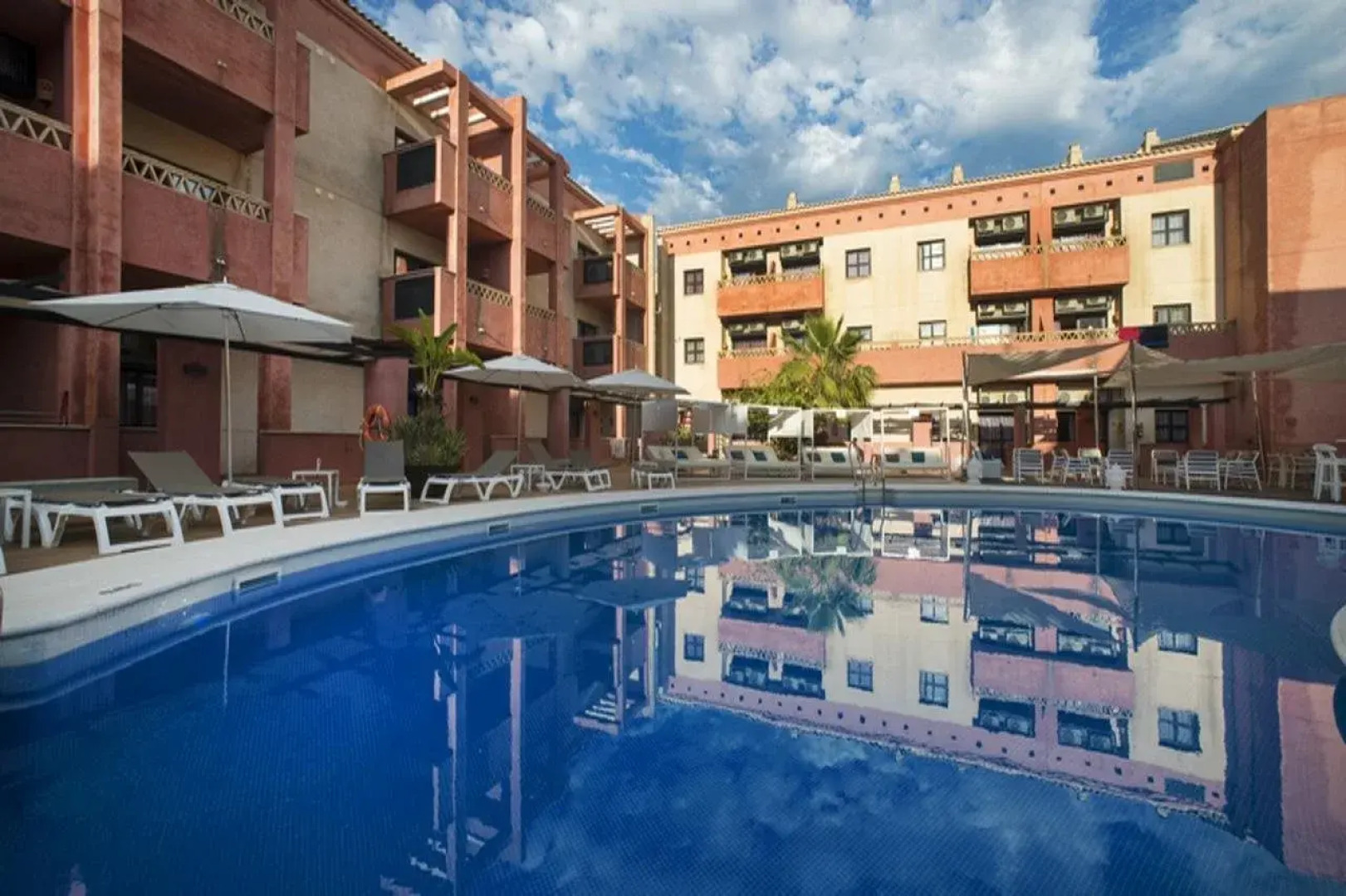 Leo Punta Umbria III - Adults Only