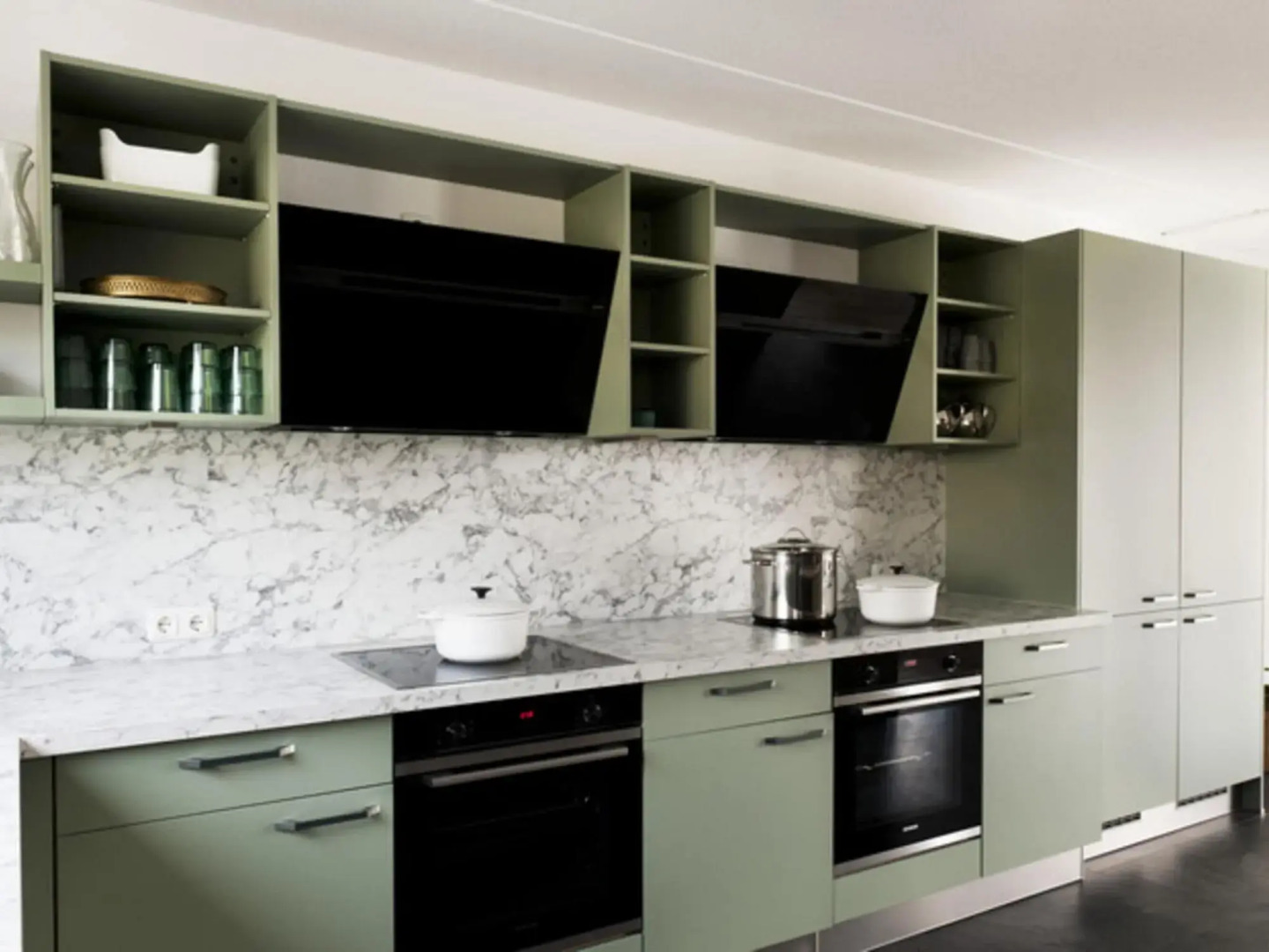 Luxurious group home with hot tub in Vlagtwedde