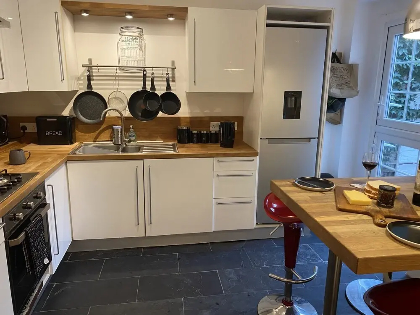 Immaculate 1-bed Apartment Near the River Thames