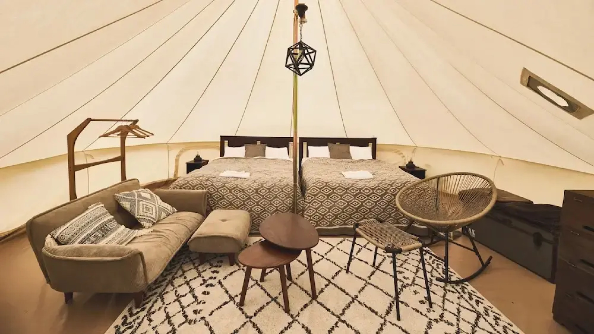 Yoichi Vineyard Glamping