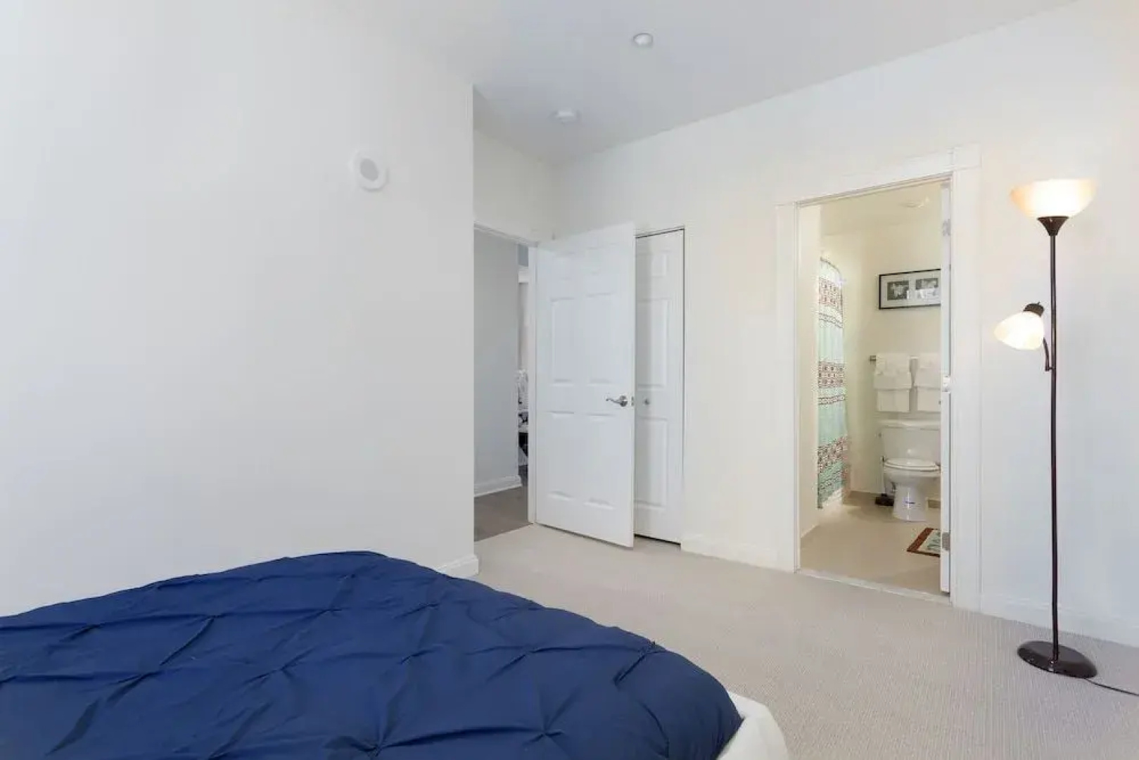 Downtown LA Fully Furnished Apartment