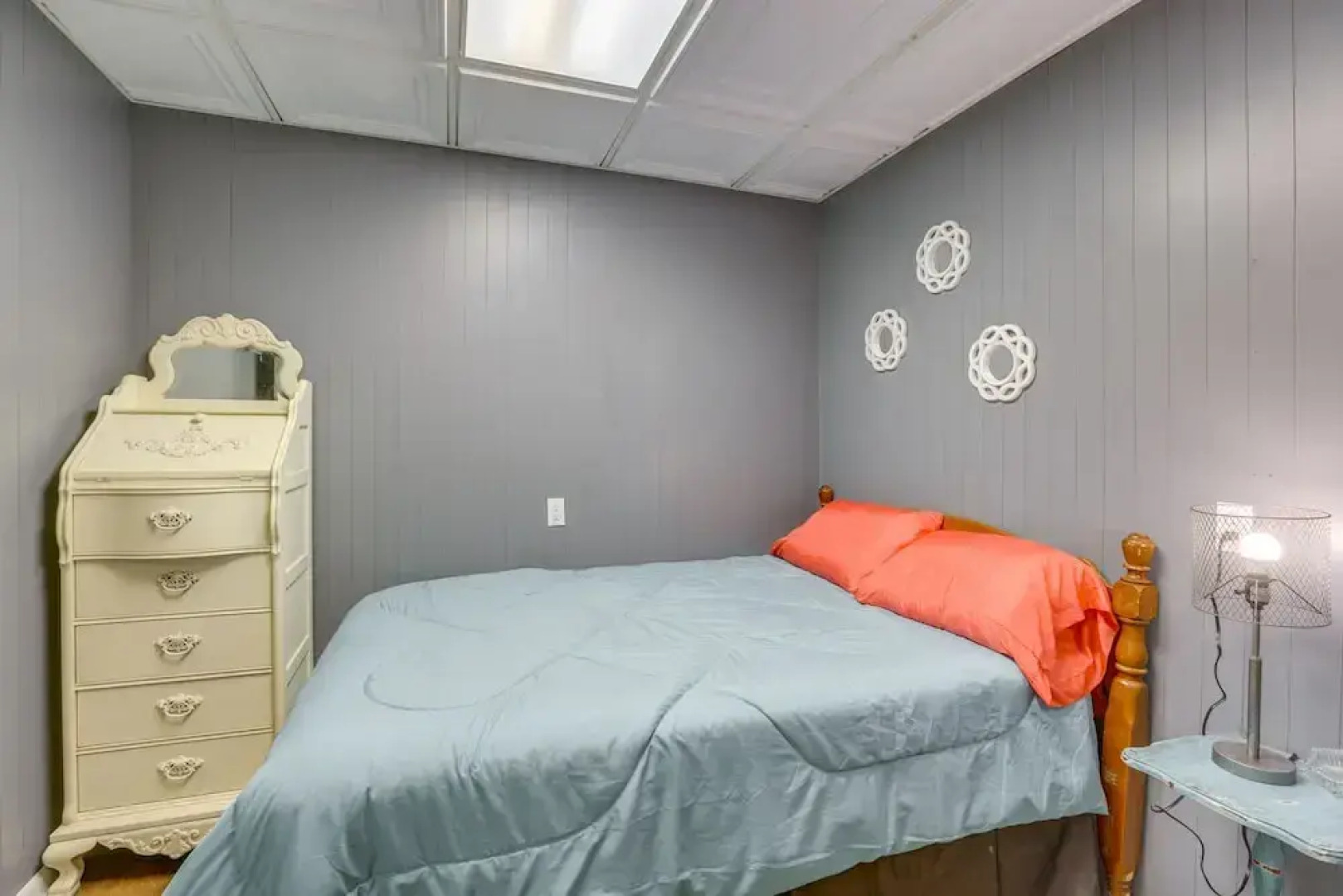 Downtown Lineville Vacation Rental ~ 10 Mi to Lake