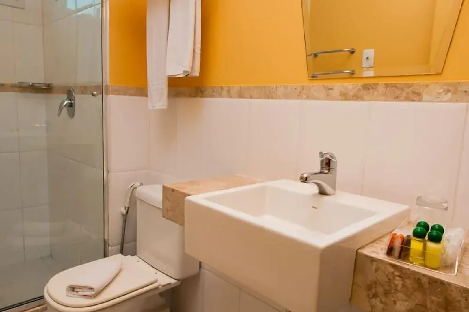 Favorita Golden Hotel e Eventos