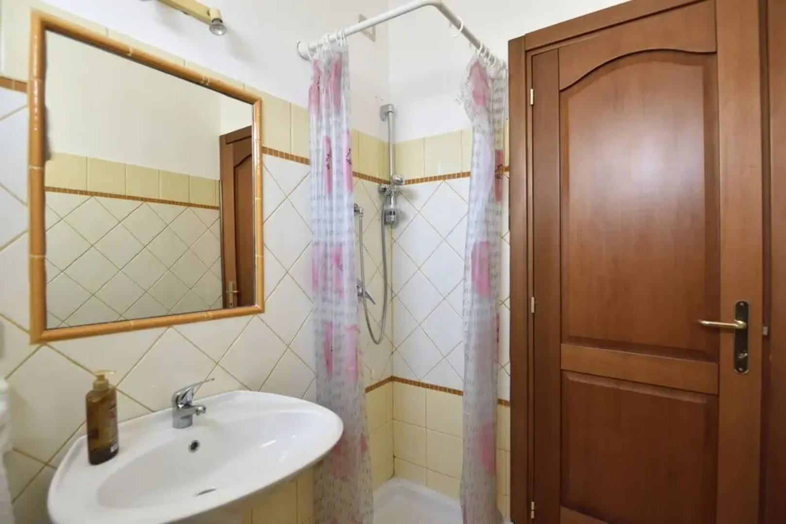 House With Garden and Barbecue 1 km From the Sea, 2 Bedrooms