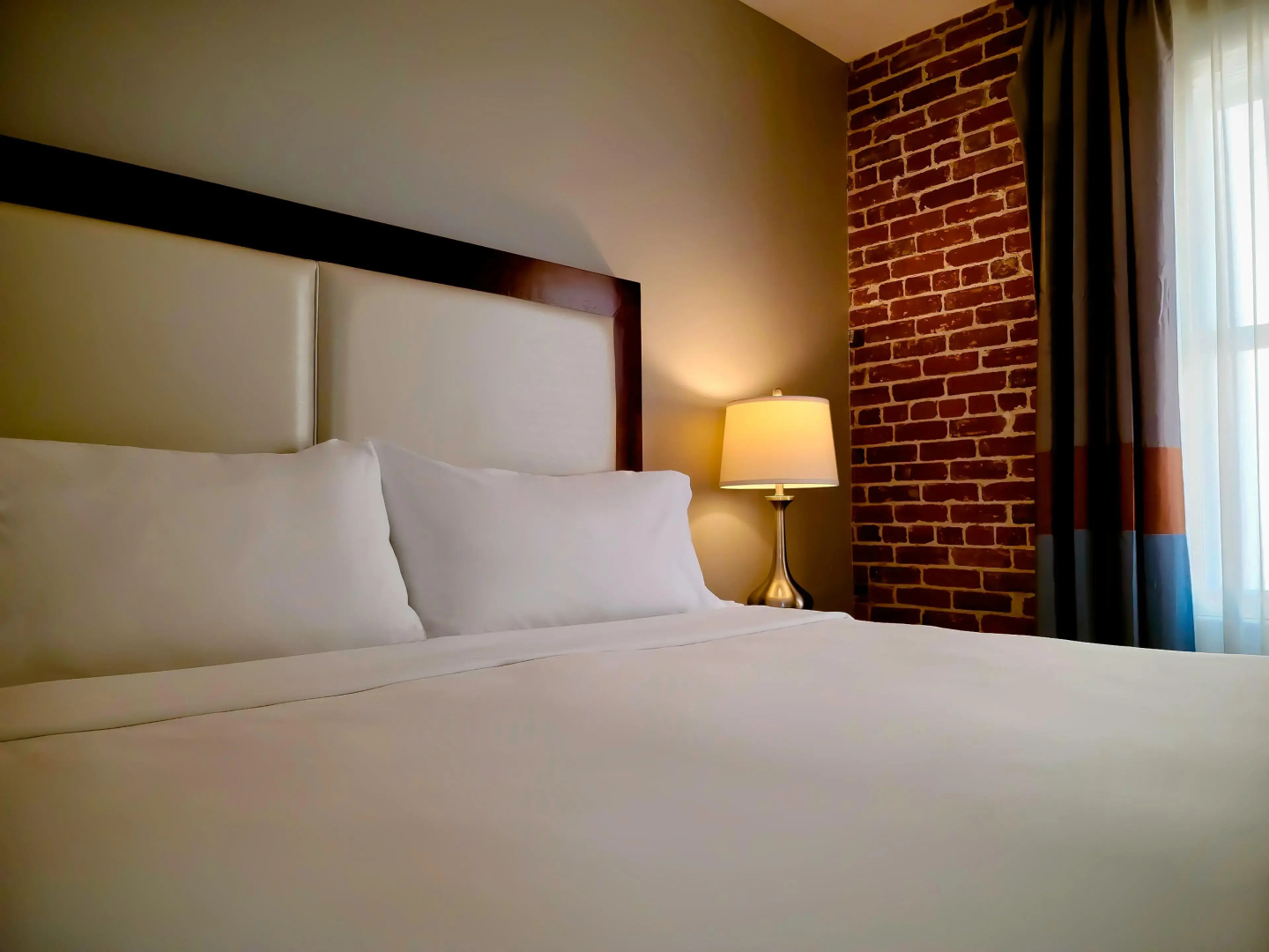 Hotel Virginia Santa Barbara, Tapestry Collection by Hilton