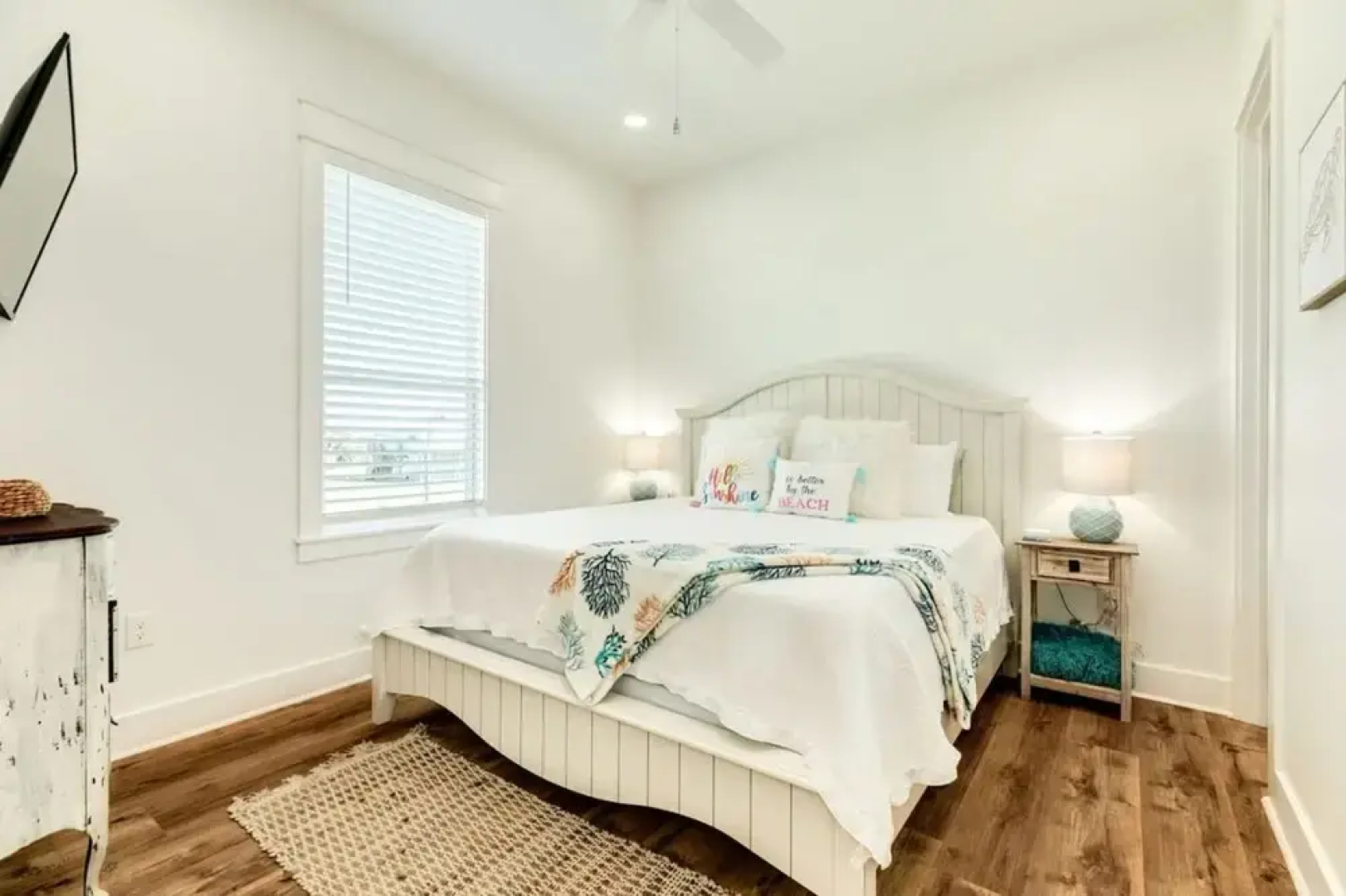 Boats Fishing and Exquisite Decor