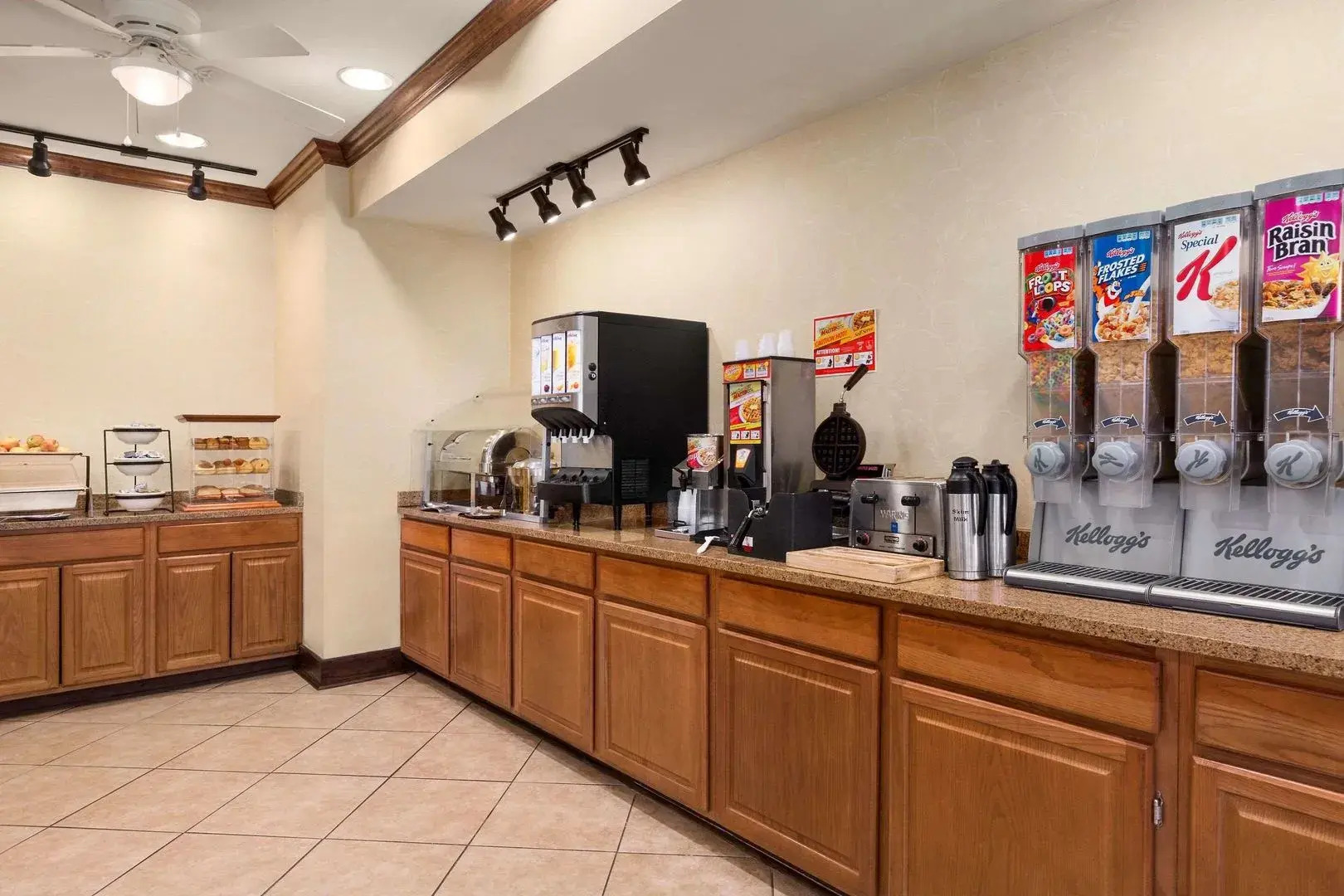 Country Inn & Suites by Radisson, Savannah I-95 North, GA