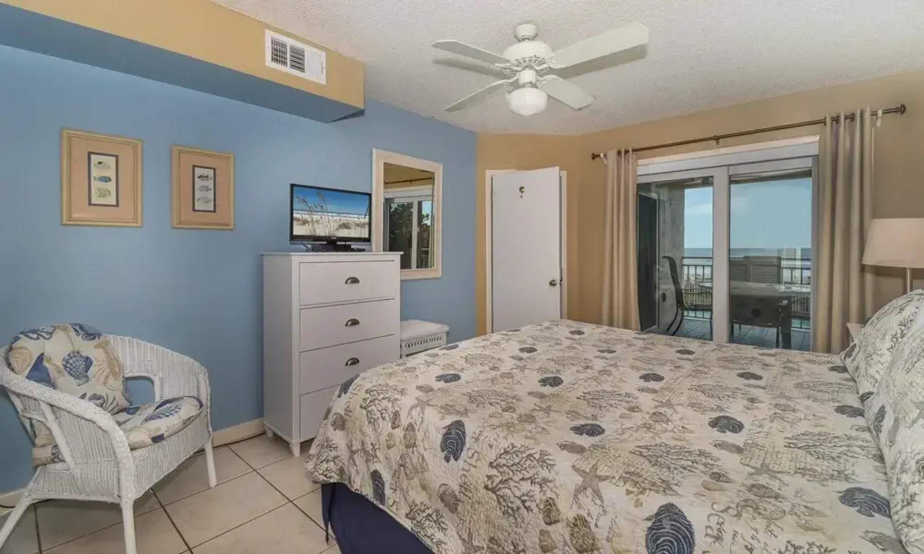 Beachfront Palm House - Walk Right out to the Pool Beach Access - Ph1b