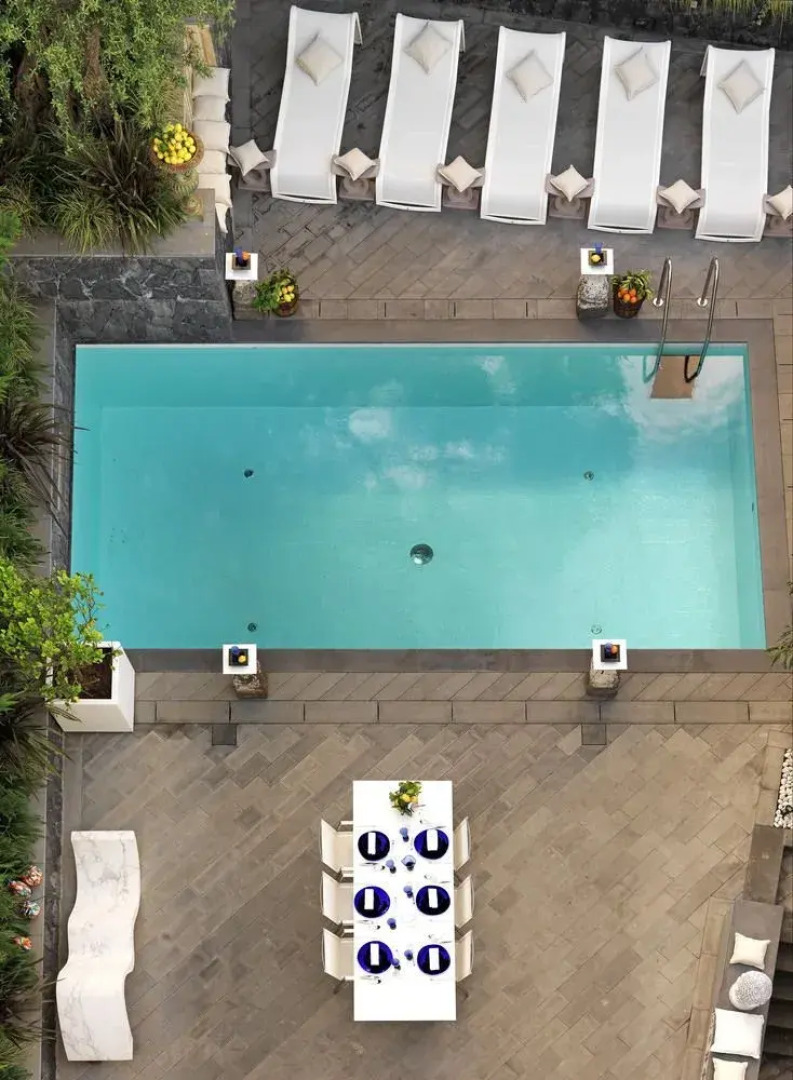 Villa Sirena by Diego Della Palma