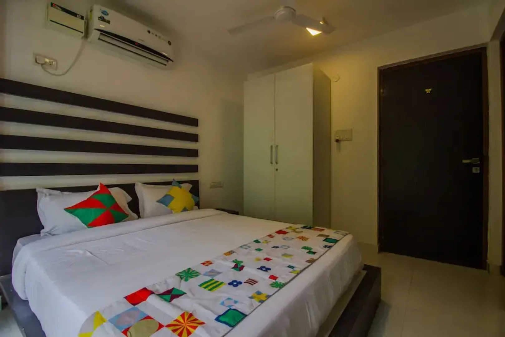 OYO 17402 Home Pool View 4BHK Villa Britona