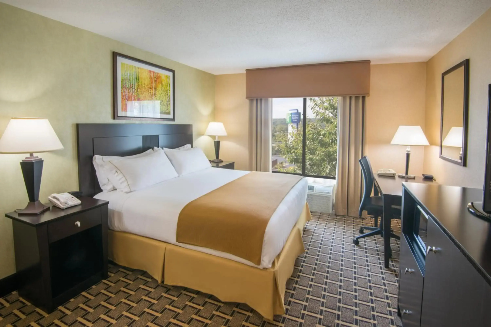 Holiday Inn Express & Suites Sharon-Hermitage by IHG