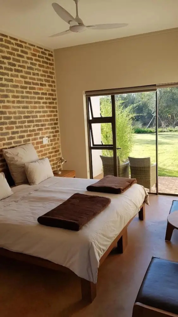 Esther's Country Lodge