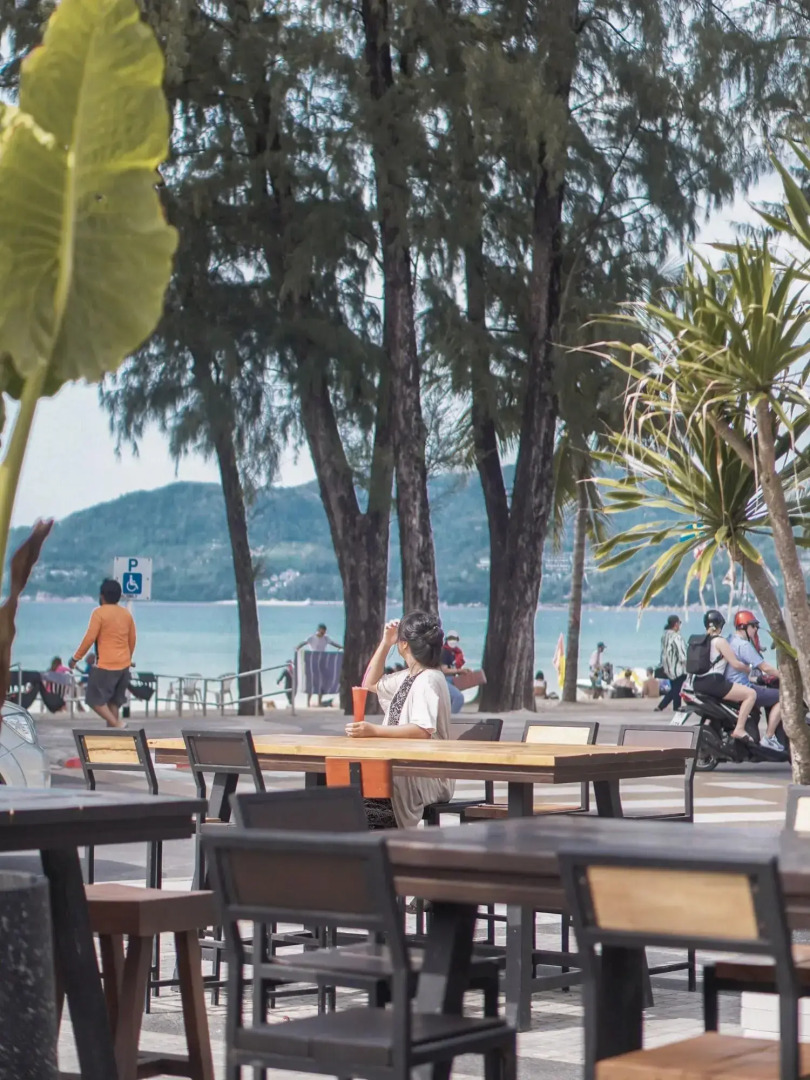 Anona Beachfront Phuket Resort