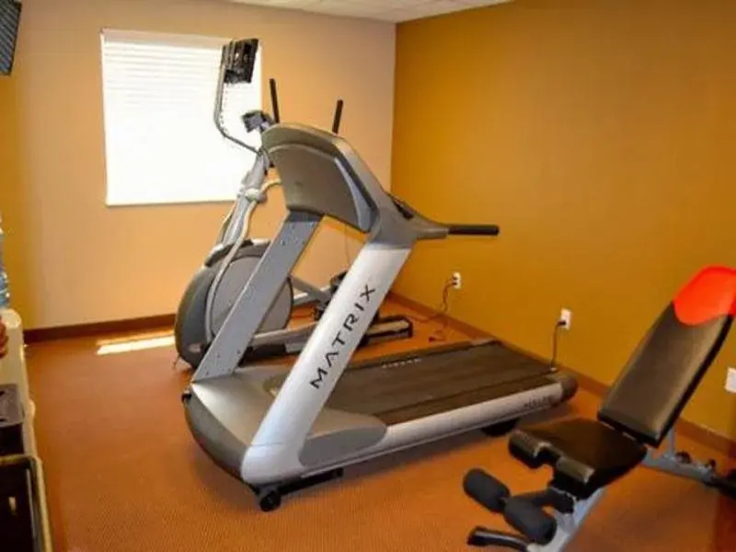 Stratus Suites - Boutique Hotel