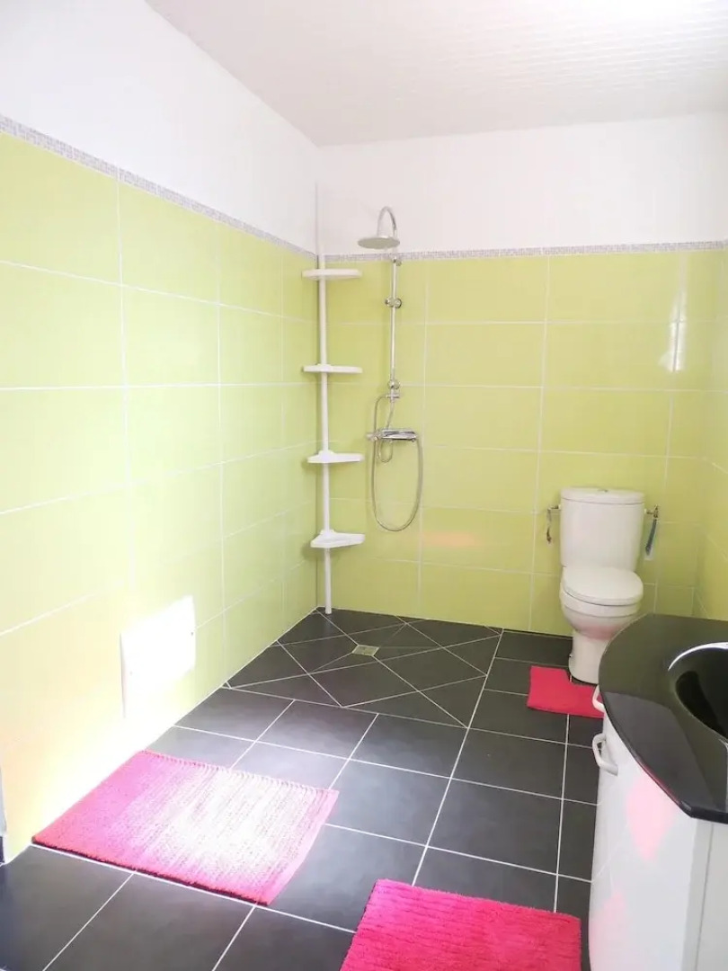 House With one Bedroom in Les Trois-îlets, With Pool Access, Enclosed