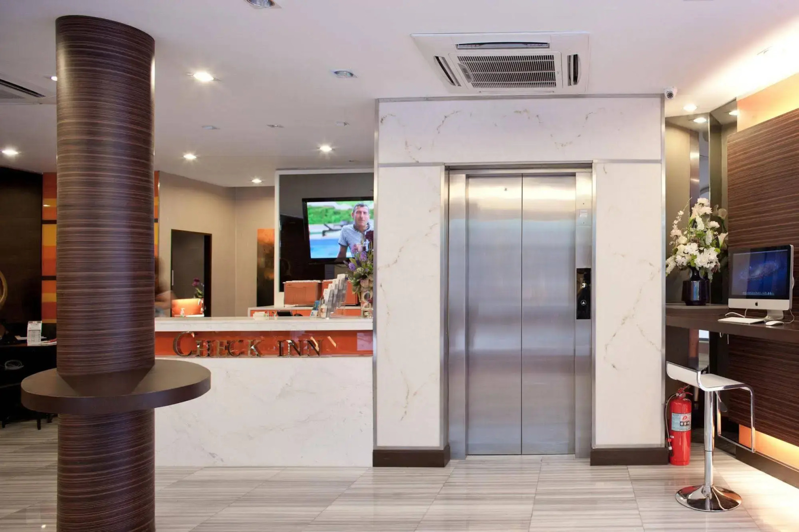 Отель Arawana Express Phromphong