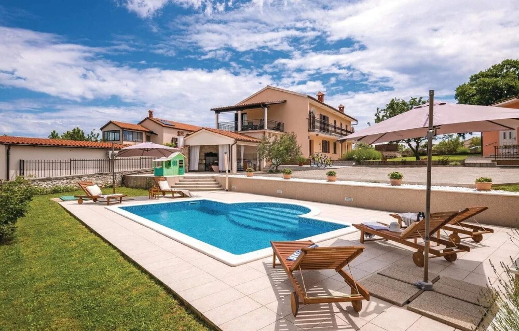Amazing home in Hrboki with WiFi and 4 Bedrooms