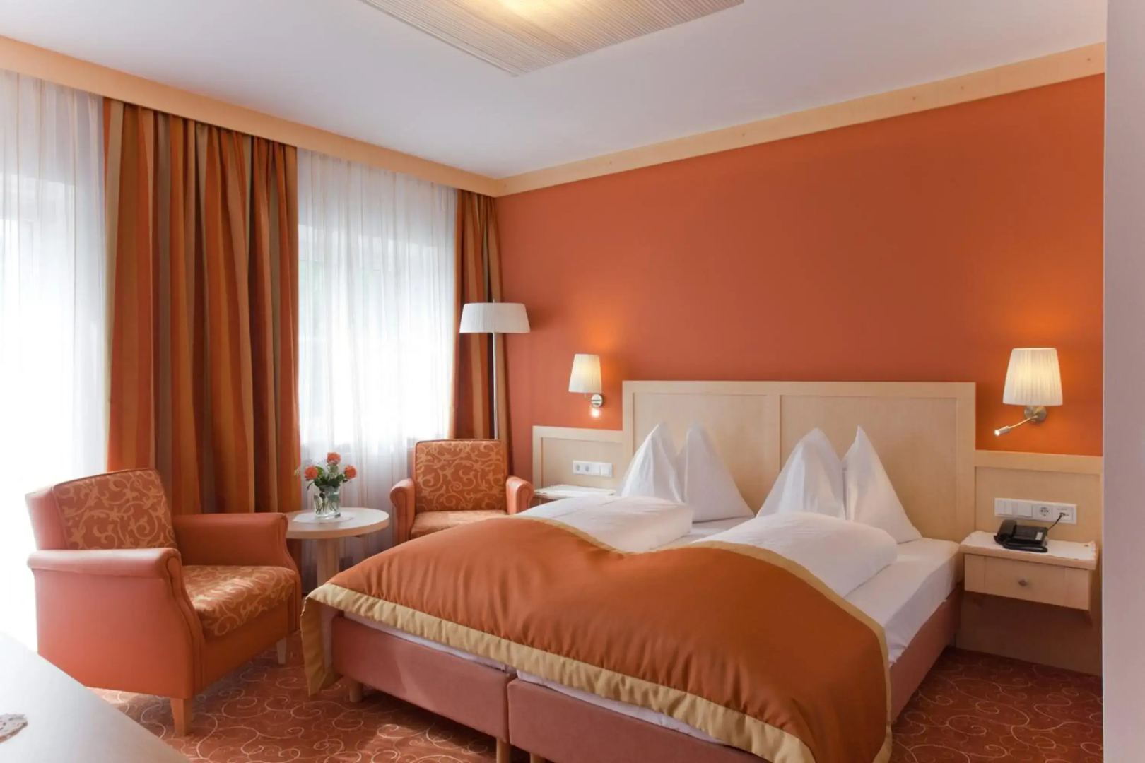 Romantik Hotel Die Gersberg Alm mit Panoramablick auf Salzburg