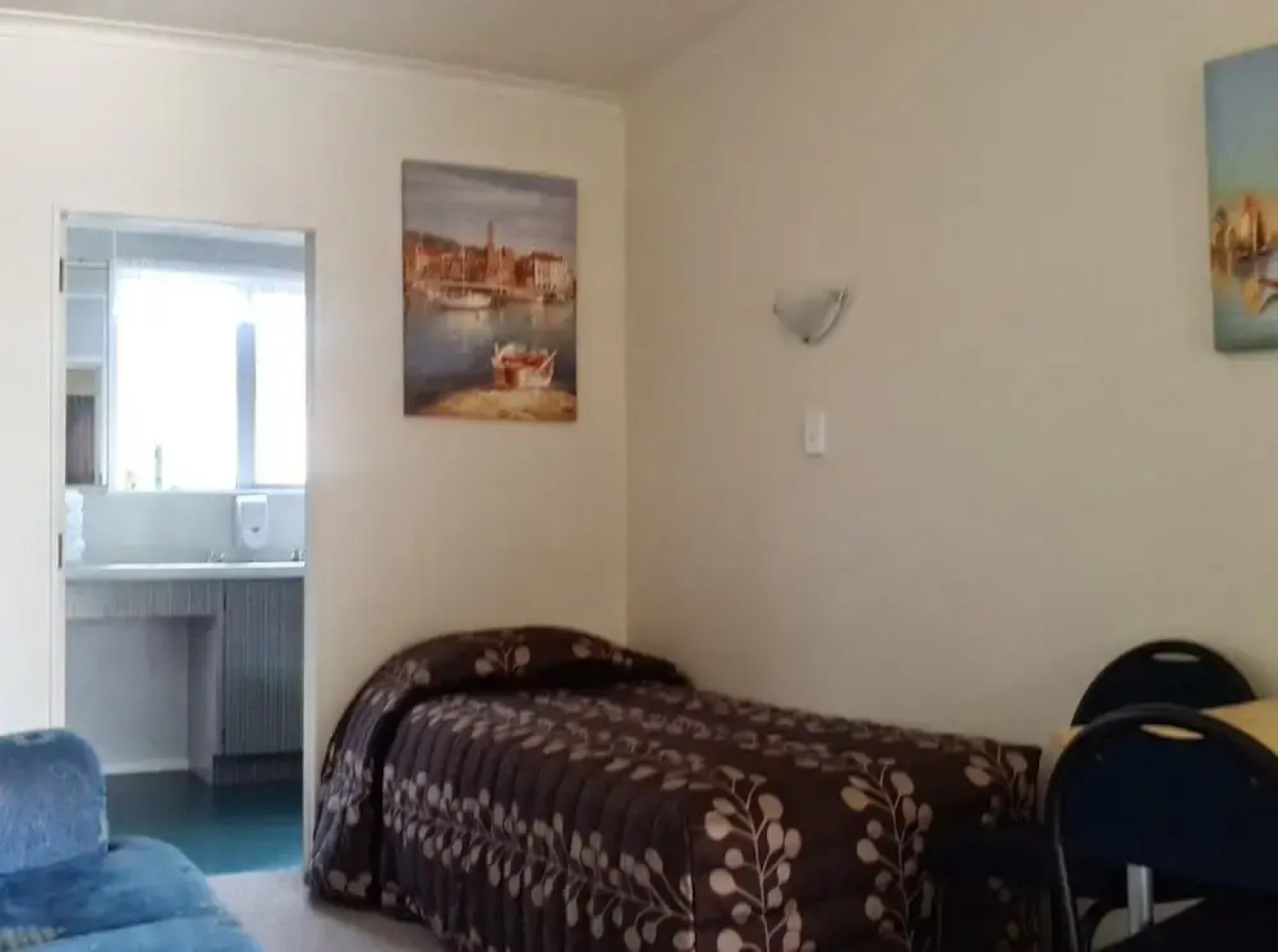 Asure Evergreen Motel