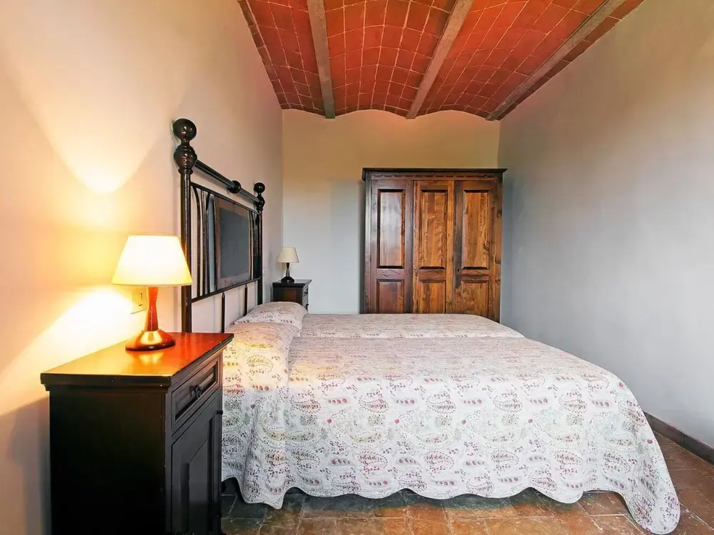 Grotte Rosse La Cava