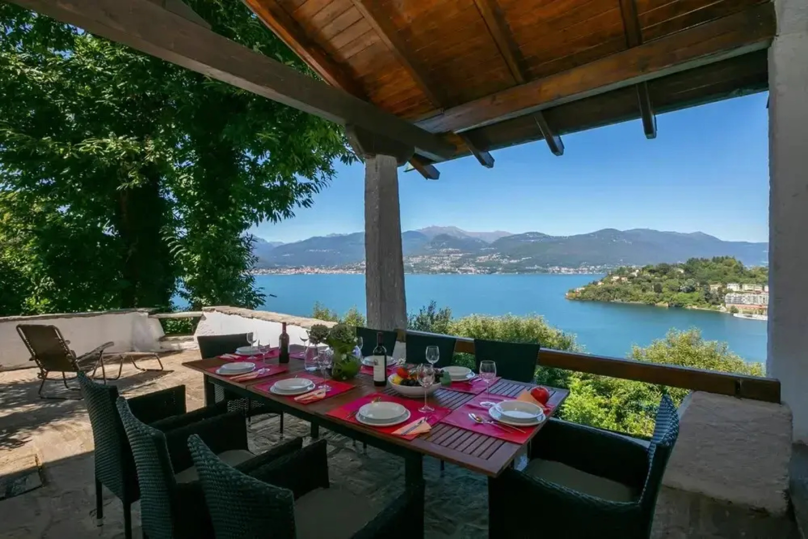 Villa Al Golfo Pool and View