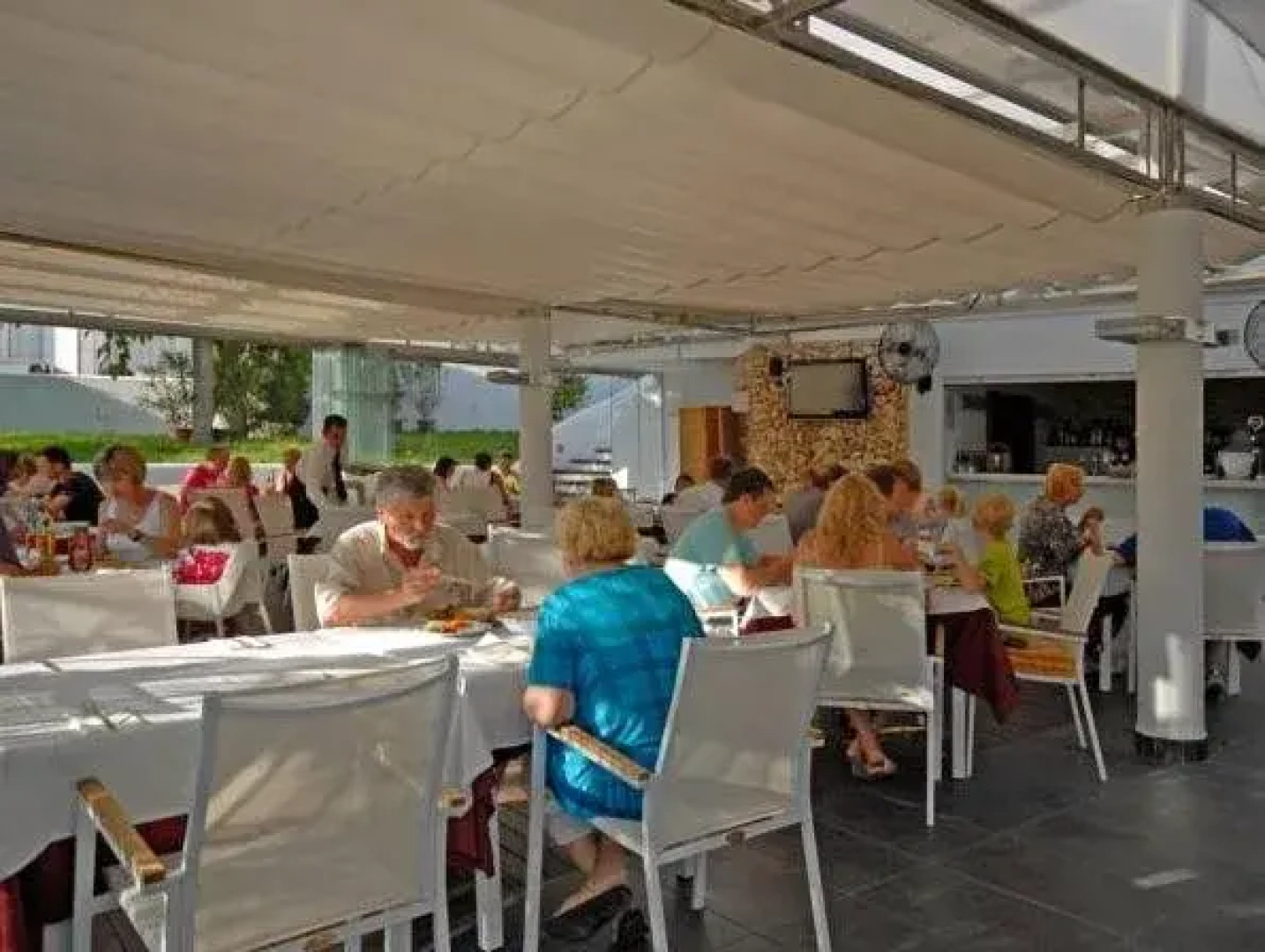 Aparthotel Ferrera Beach