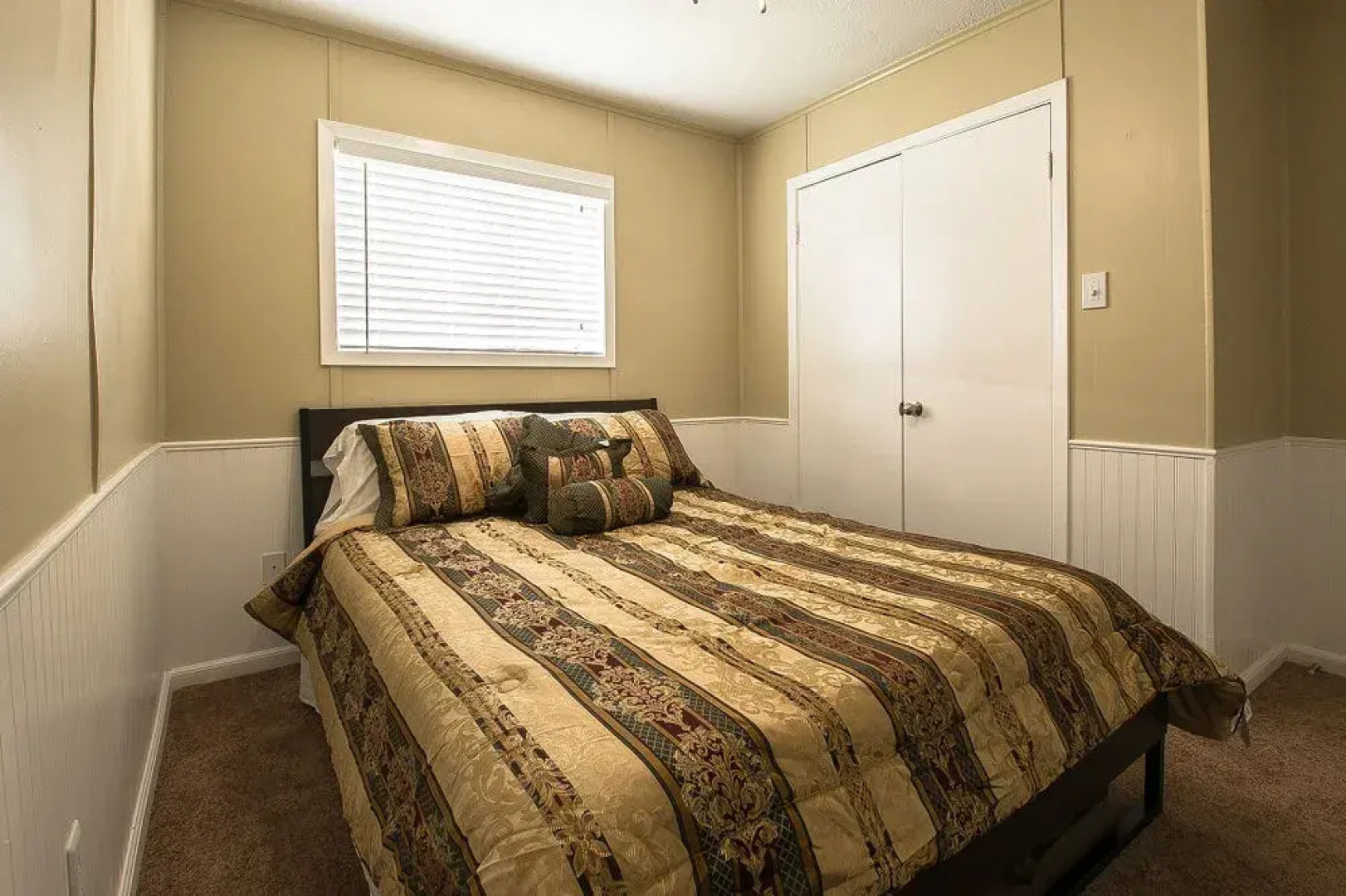 Block 12 - Furnished Game Day Units