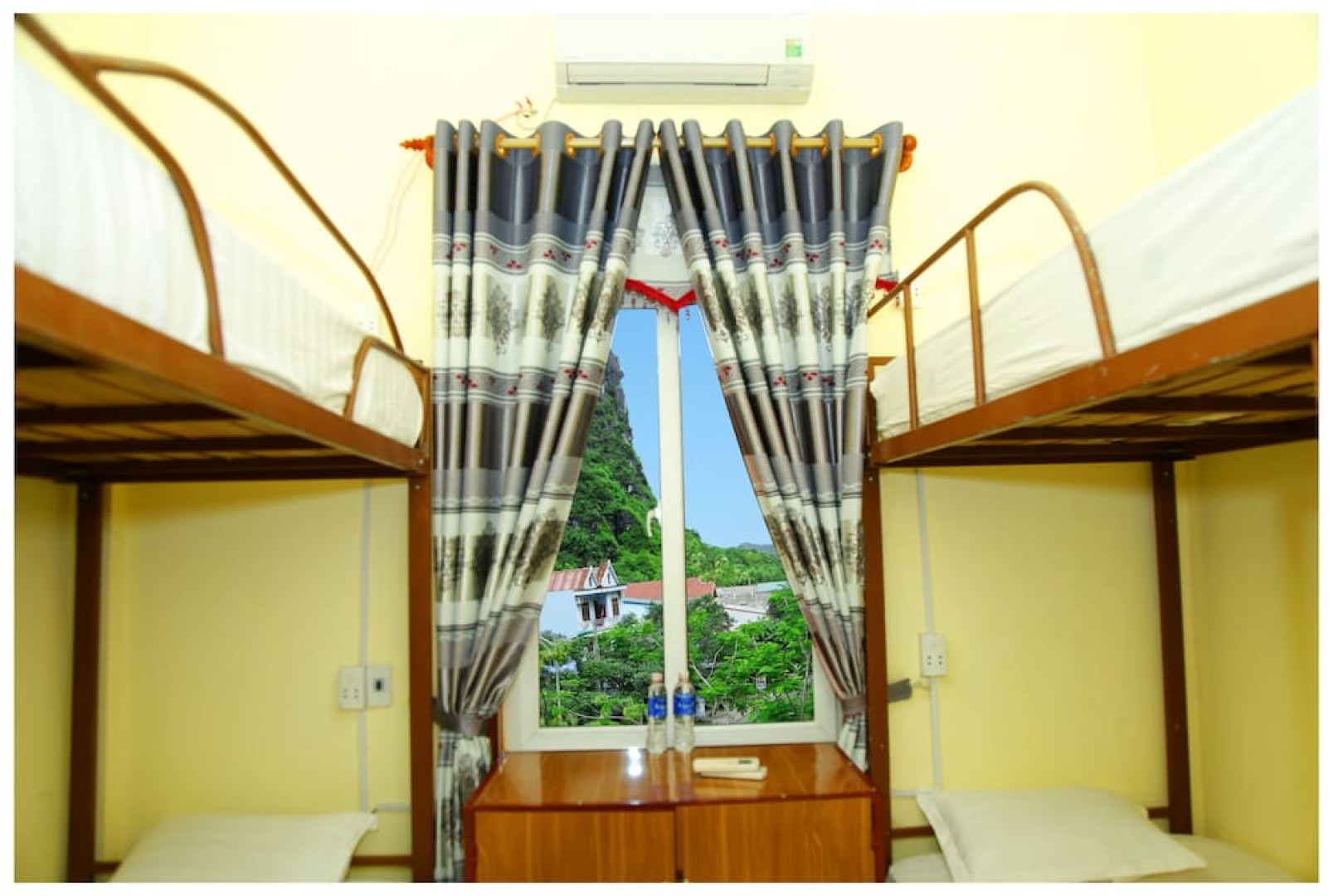 Hoan Chau Homestay - Hostel