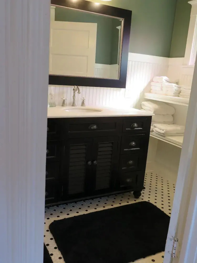 Yellow House Bed and Breakfast