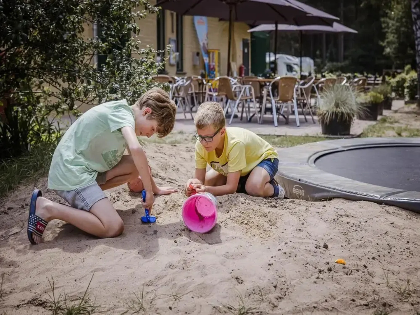 Spacious 6-person Chalet in Antwerp