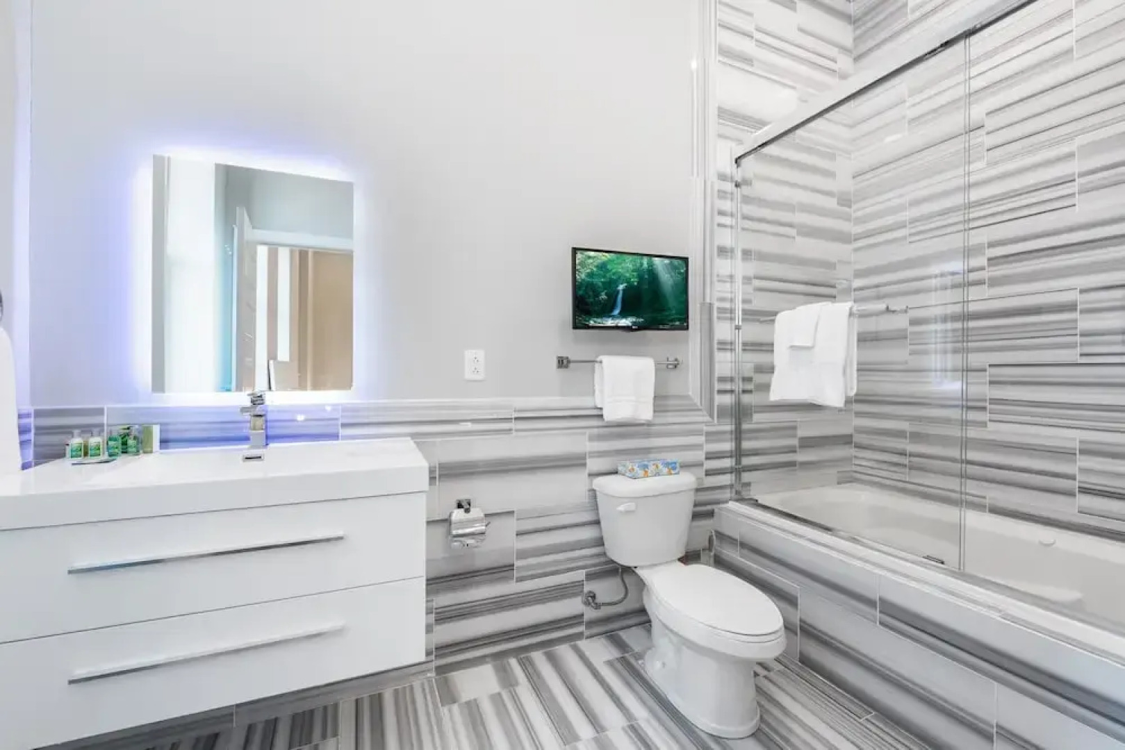 Global Luxury Suites Downtown Pittsburgh