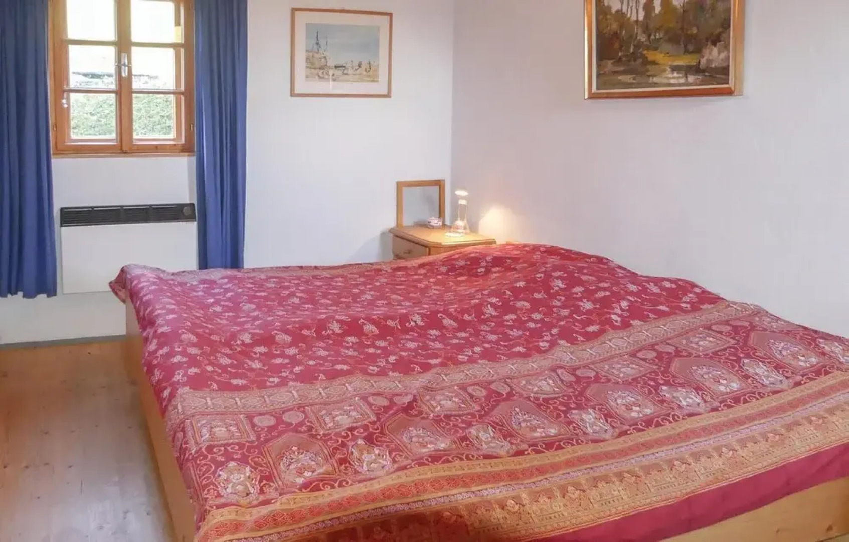 Stunning Home in Gaas With 2 Bedrooms