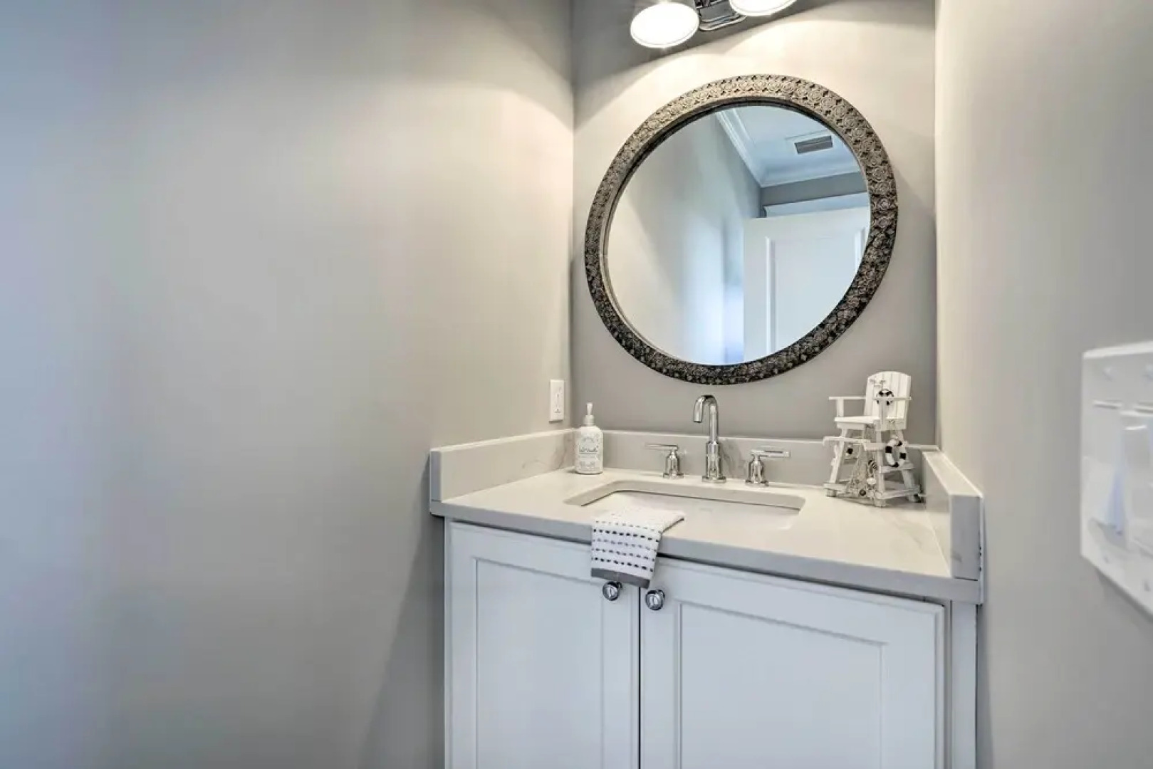 Long Branch Home < 1 Mi to Beach!