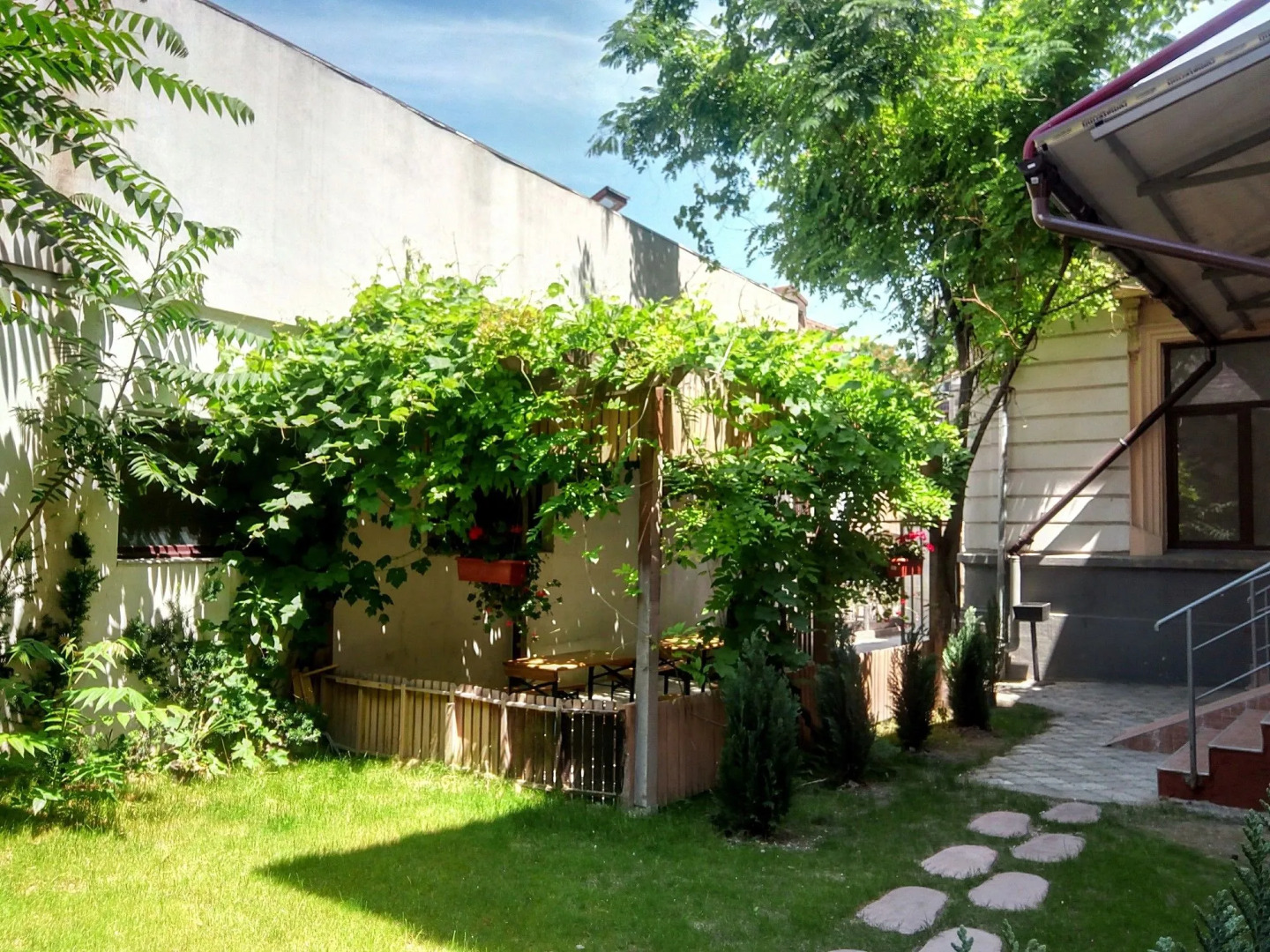 Central Guesthouse Bucharest - Adults Only