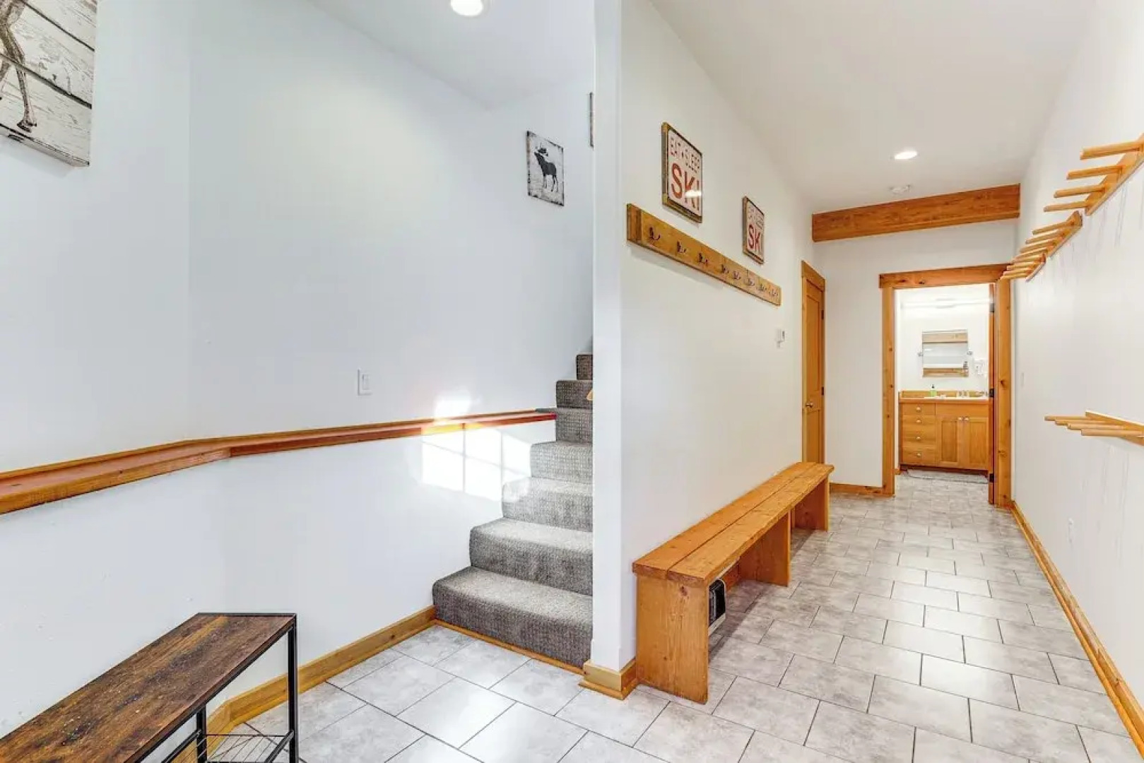 Lake Wenatchee Getaway w/ Water & Mountain Views!