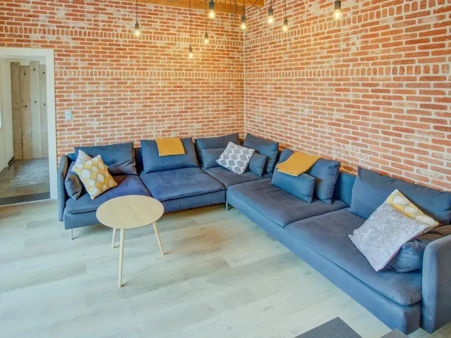 Lush Holiday Home in Vlaanderen With Private Pool