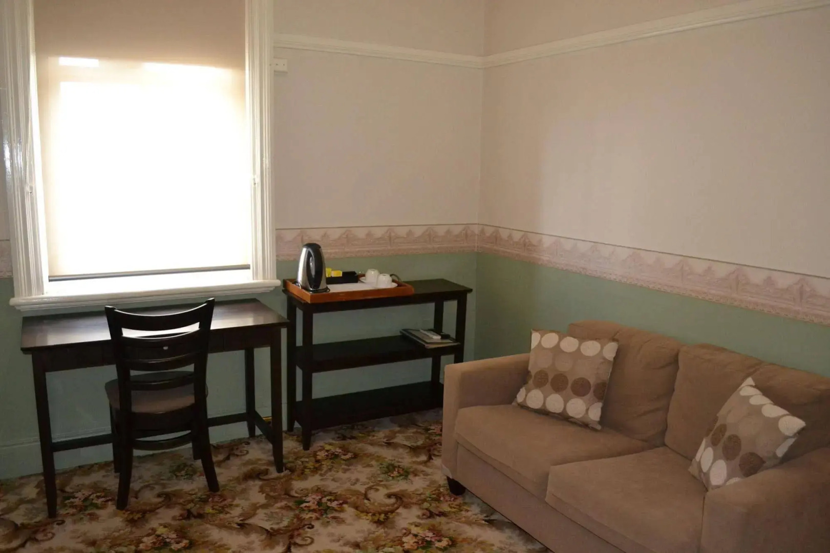 Historic Hydro Motor Inn