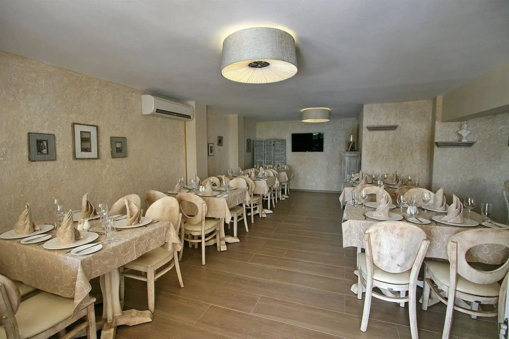 Greek Pride Cronwell Rahoni