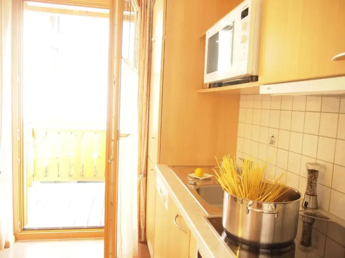 Apart-Garni Motnaida