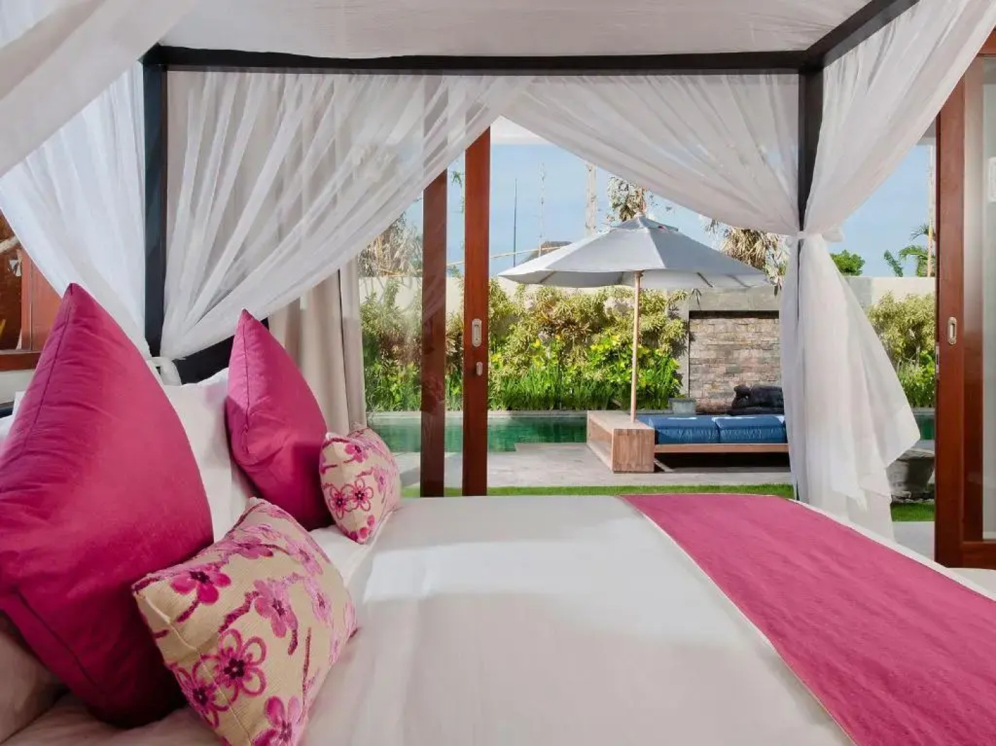 Sunsetfalls Gardens and Resort